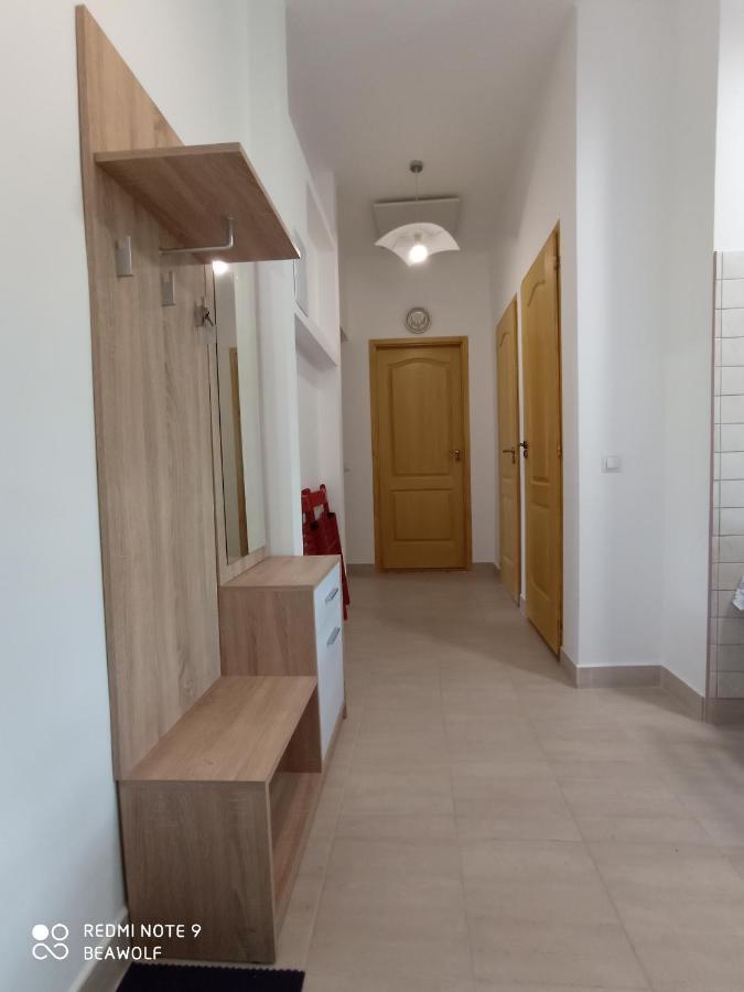 Gizella Apartman Apartment Eger Bagian luar foto